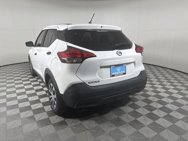 2020 Nissan Kicks S