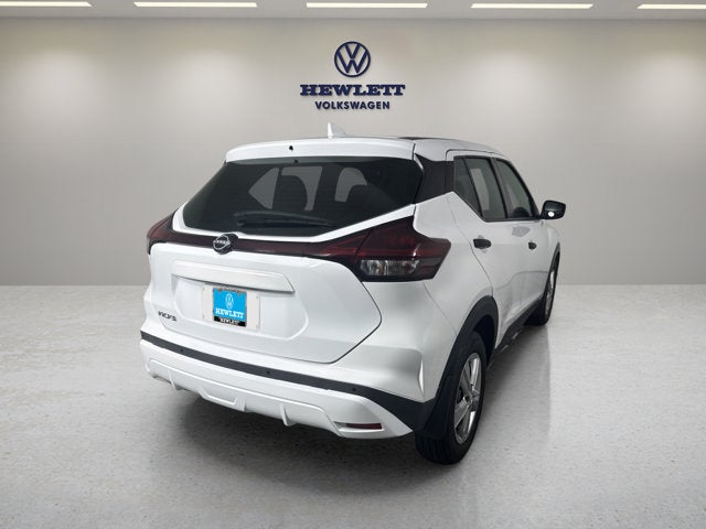 2023 Nissan Kicks S