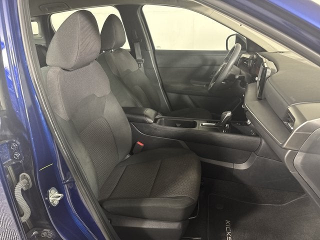 2025 Nissan Kicks S