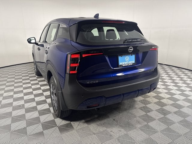 2025 Nissan Kicks S