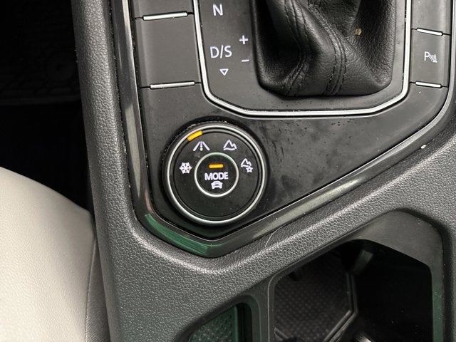 2020 Volkswagen Tiguan SE R-Line Black