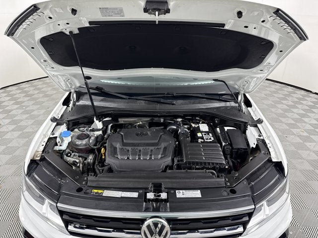 2020 Volkswagen Tiguan SE R-Line Black