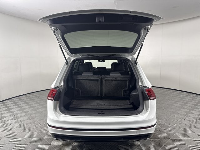 2020 Volkswagen Tiguan SE R-Line Black