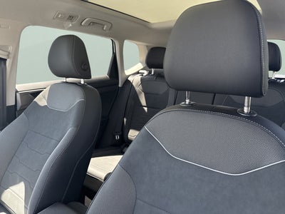 2026 Volkswagen Taos SE Black