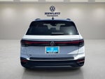 2026 Volkswagen Taos SE Black
