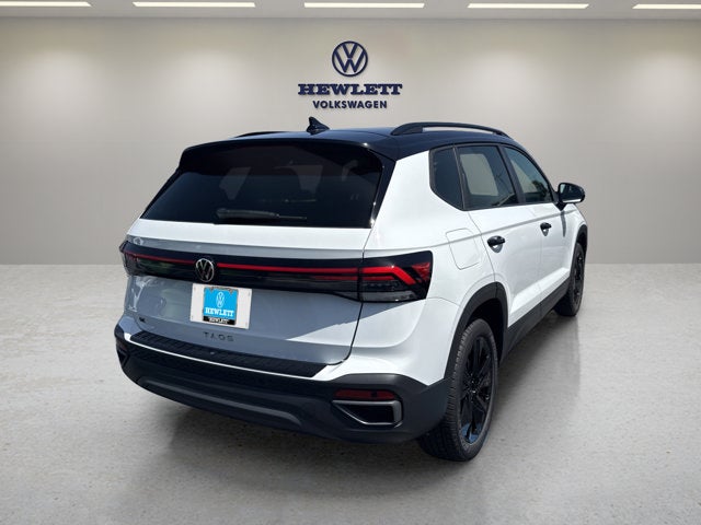 2026 Volkswagen Taos SE Black