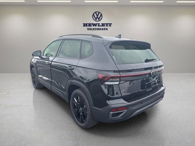 2026 Volkswagen Taos SE Black