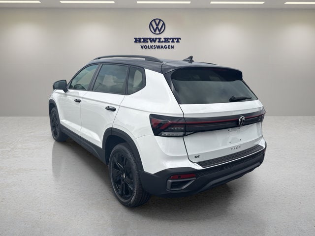 2026 Volkswagen Taos SE Black