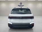 2026 Volkswagen Taos SE Black