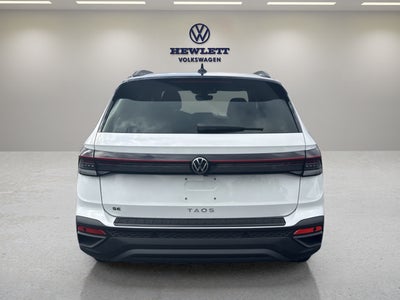 2026 Volkswagen Taos SE Black