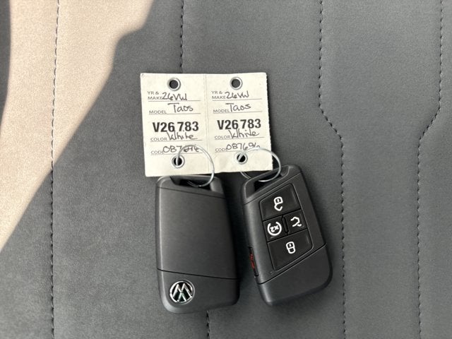 2026 Volkswagen Taos SE Black