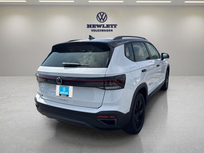2026 Volkswagen Taos SE Black