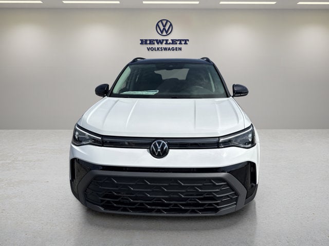 2026 Volkswagen Taos SE Black