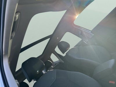 2026 Volkswagen Taos SE Black