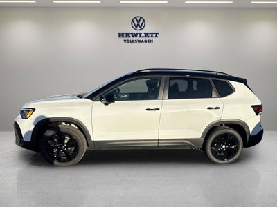 2026 Volkswagen Taos SE Black