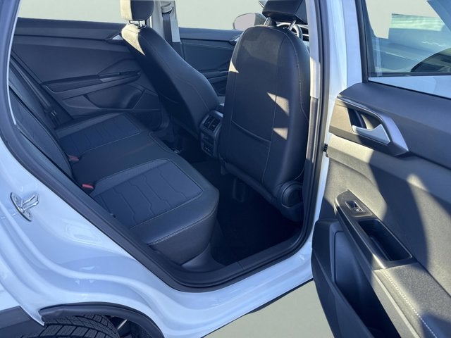 2026 Volkswagen Taos SE Black