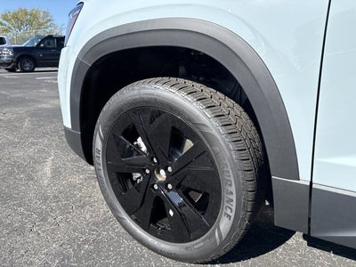 2026 Volkswagen Taos SE Black