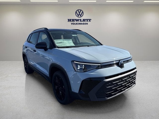 2026 Volkswagen Taos SE Black