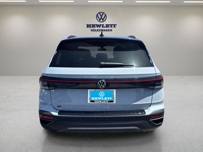 2026 Volkswagen Taos SE Black
