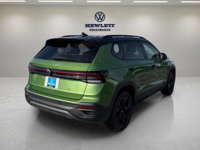 2026 Volkswagen Taos SE Black