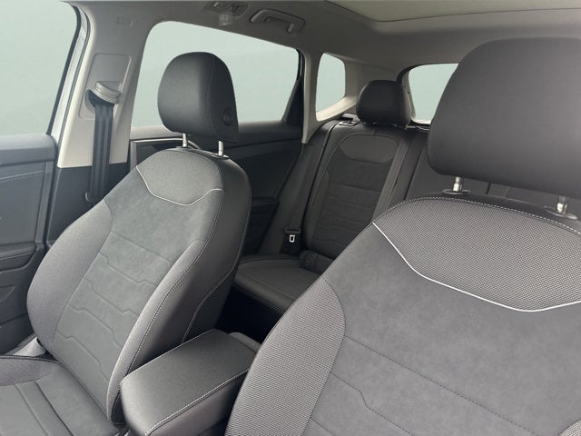 2026 Volkswagen Taos SE Black
