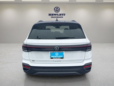 2026 Volkswagen Taos SE Black