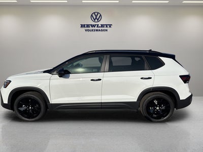 2026 Volkswagen Taos SE Black