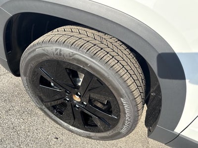 2026 Volkswagen Taos SE Black