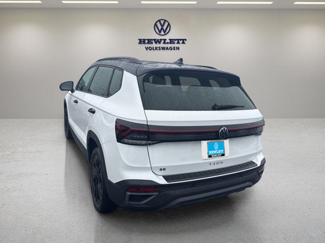 2026 Volkswagen Taos SE Black