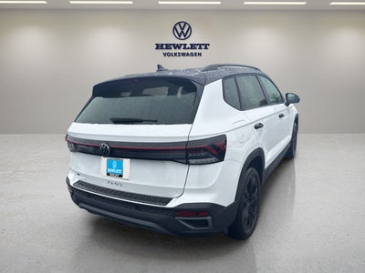 2026 Volkswagen Taos SE Black