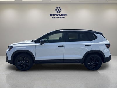 2026 Volkswagen Taos SE Black