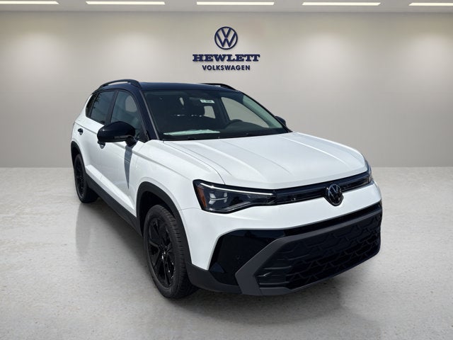 2026 Volkswagen Taos SE Black