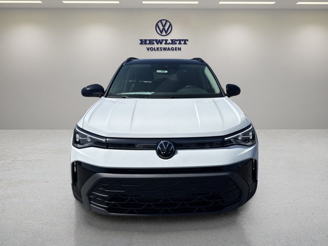 2026 Volkswagen Taos SE Black