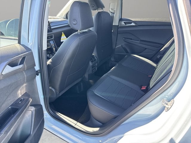 2026 Volkswagen Taos SE Black