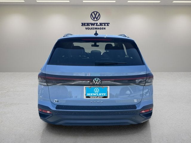 2026 Volkswagen Taos SE Black