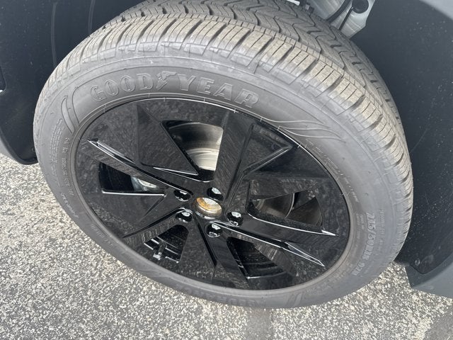 2026 Volkswagen Taos SE Black