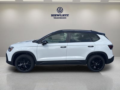 2026 Volkswagen Taos SE Black