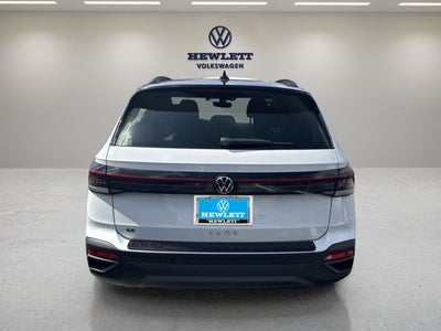2026 Volkswagen Taos SE Black