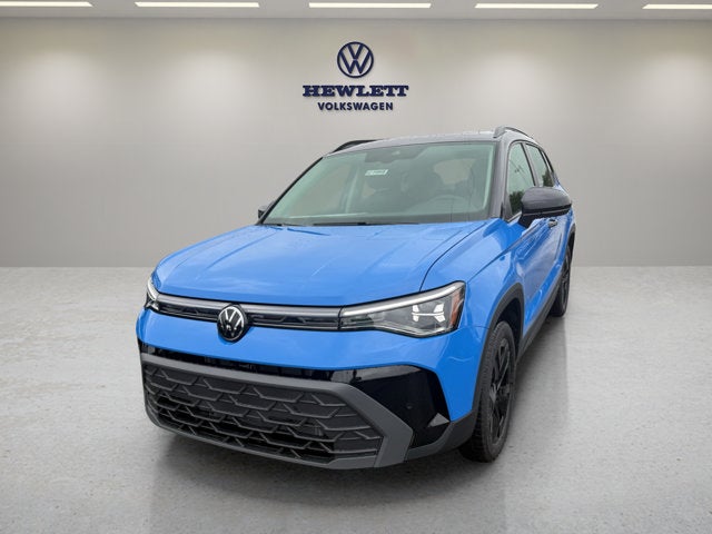2027 Volkswagen Taos SE Black