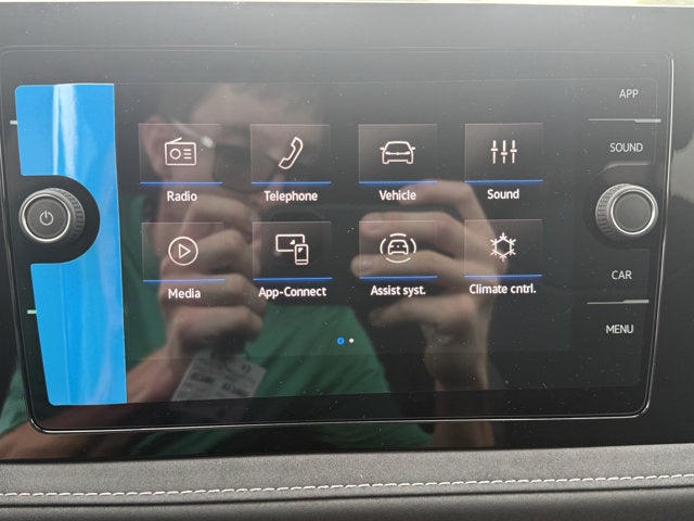 2027 Volkswagen Taos SE Black