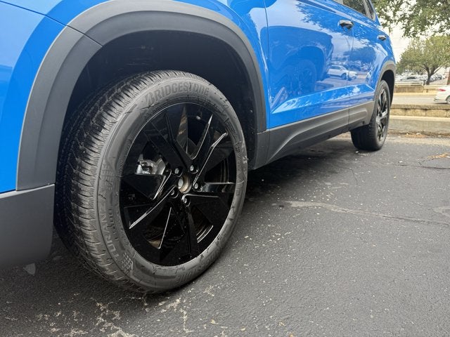 2027 Volkswagen Taos SE Black