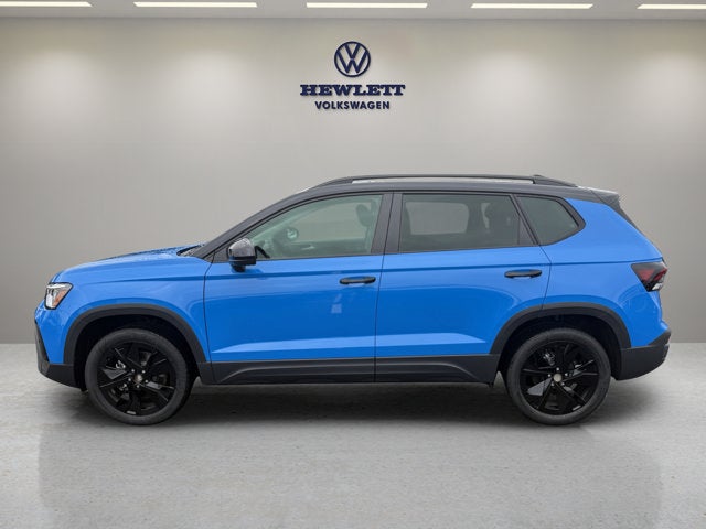2027 Volkswagen Taos SE Black