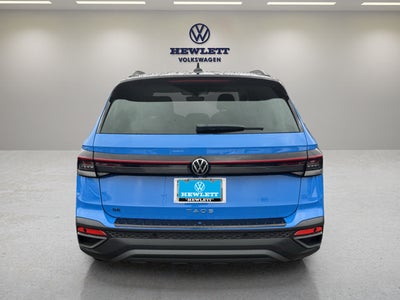 2027 Volkswagen Taos SE Black