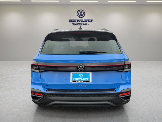 2027 Volkswagen Taos SE Black