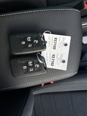 2027 Volkswagen Taos SE Black
