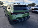 2027 Volkswagen Taos SE Black