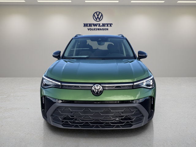 2027 Volkswagen Taos SE Black