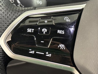 2024 Volkswagen Tiguan SEL R-Line