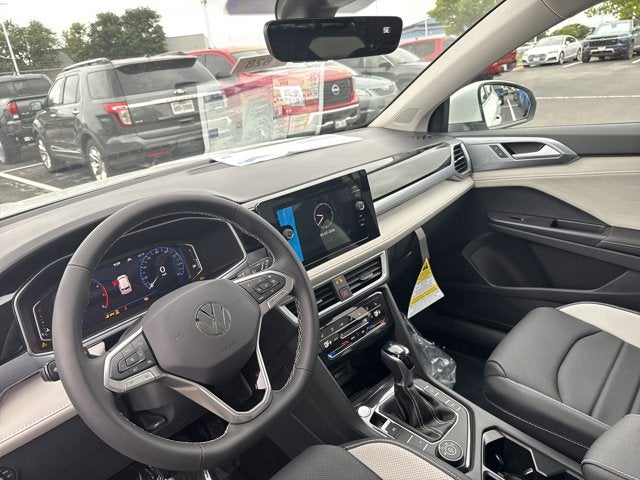 2026 Volkswagen Taos SEL