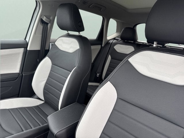 2026 Volkswagen Taos SEL